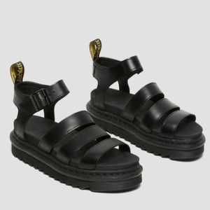 Dr. Martens Chunky Blaire Leather Sandal - Size 8